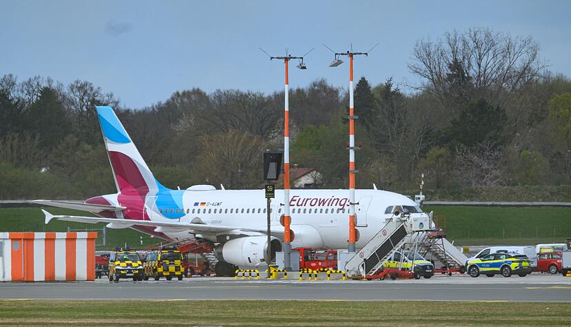 Laut der Flugdatenplattform Flightradar24 war das Flugzeug am Nachmittag am Hamburger Flughafen abgehoben, wo es keine Stunde sp&auml;ter auch wieder landete.