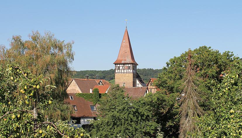Die Jakobuskirche im Ortskern von Haberschlacht ist ein Blickfang.