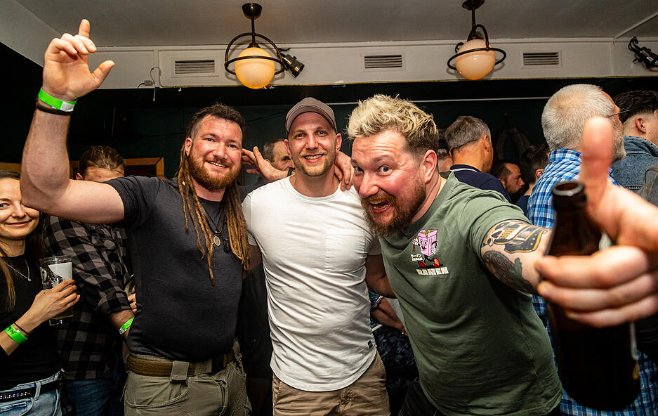 Begeisterung bei den Zuschauern. Bands und Künstler treten in neun Heilbronner Lokalen bei der Live-Nacht auf. Begeisterung bei den Zuschauern. Bands und Künstler treten in neun Heilbronner Lokalen bei der Live-Nacht auf.