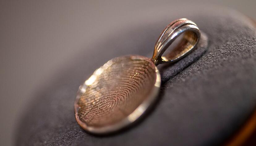 Diese Schmuckst&uuml;cke sind g&uuml;nstiger als k&uuml;nstliche Diamanten. (Archivbild)