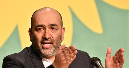 Lange Jahre war Omid Nouripour Chef der deutsch-ukrainischen Parlamentariergruppe im Bundestag. Ziel Deutschlands sei es, dem Land beizustehen.
Foto: dpa Lange Jahre war Omid Nouripour Chef der deutsch-ukrainischen Parlamentariergruppe im Bundestag. Ziel Deutschlands sei es, dem Land beizustehen.
Foto: dpa