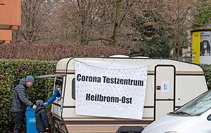 Auch Wohnwagen werden zur Teststation. Auch Wohnwagen werden zur Teststation.