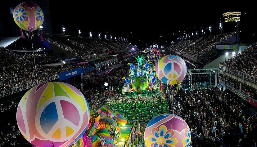 Zu den H&ouml;hepunkten geh&ouml;rten Handlungen, die an brasilianische Pers&ouml;nlichkeiten, kulturelle Traditionen und Geschichten der afrobrasilianischen Bev&ouml;lkerung erinnerten.