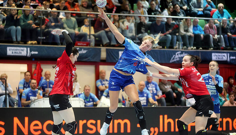 Paulina Uscinowicz machte ein starkes Spiel, konnte sich &uuml;ber ihre neun Tore aber nur bedingt freuen. Zu klar war die Niederlage gegen den Th&uuml;ringer HC zustande gekommen.