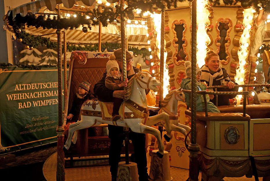 Zufrieden ist man auch bei den Kinderfahrgeschäften. Zufrieden ist man auch bei den Kinderfahrgeschäften.