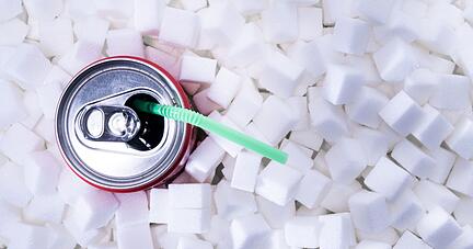 Viele synthetische Süßungsmittel stecken in Light-Limonaden oder zuckerfreien Süßigkeiten.