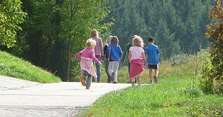 Es muss nicht immer DAS ultimative Ferienerlebnis sein - manchmal kann man auch einfach gelassen bleiben und zum Beispiel die Natur in der näheren Umgebung genießen. Foto: Pixabay Es muss nicht immer DAS ultimative Ferienerlebnis sein - manchmal kann man auch einfach gelassen bleiben und zum Beispiel die Natur in der näheren Umgebung genießen. Foto: Pixabay