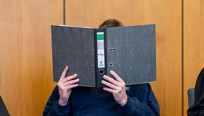 Erst Gift im Kaffee, dann 23 Schl&auml;ge mit einem Eisenrohr: Nach dem Tod seiner Ex-Lebensgef&auml;hrtin wird ein 41-J&auml;hriger zu 13 Jahren Gef&auml;ngnis verurteilt. (Archivbild)