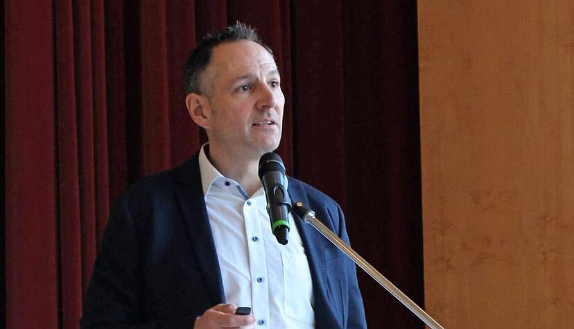 Vor allem die für Kupferzell schwierigen Corona-Jahre sind unter anderem Thema in der Rede von Bürgermeister Christoph Spieles.