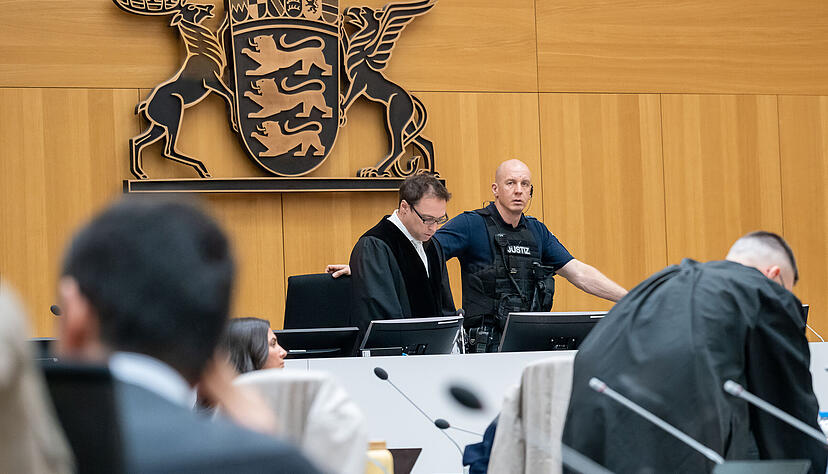 Beim Prozess gegen eine zehnköpfige Diebesbande musste das Landgericht Heilbronn aus Platzgründen nach Stuttgart-Stammheim ausweichen. Beim Prozess gegen eine zehnköpfige Diebesbande musste das Landgericht Heilbronn aus Platzgründen nach Stuttgart-Stammheim ausweichen.