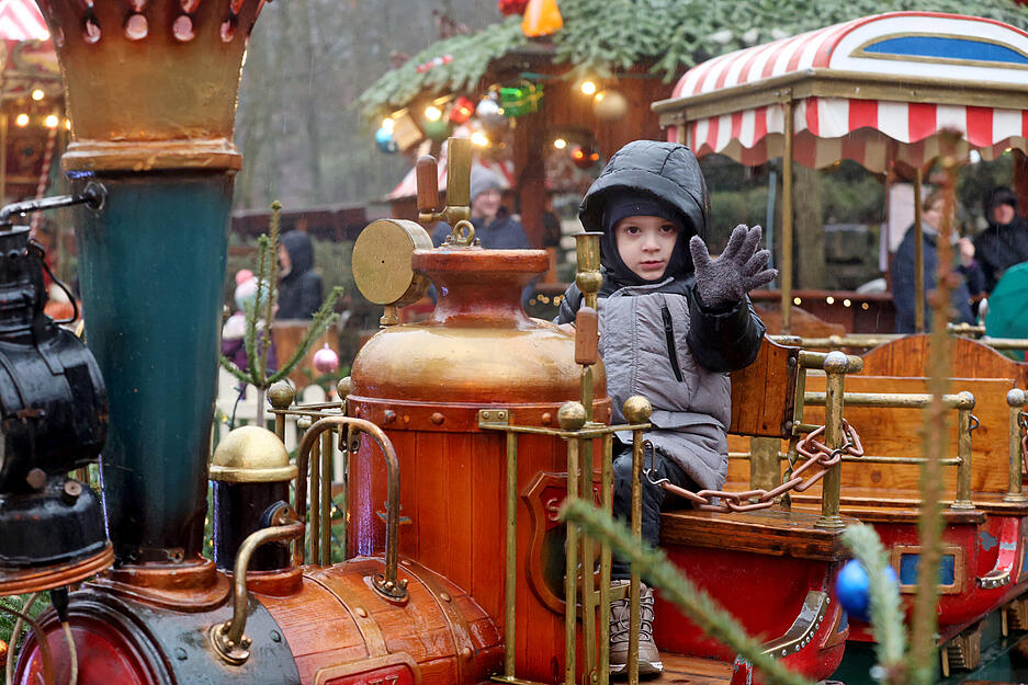 Zwischen Fahrspaß und Kulinarik entsteht im Winterwunderwald ein echtes Weihnachtsgefühl.