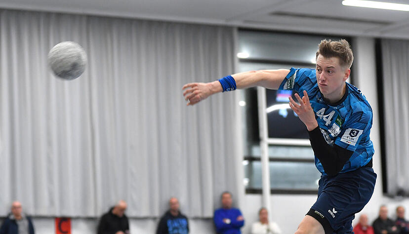 Yannik Starz ist der erfolgreichste Werfer beim TSB Horkheim. Florian Taafel, der Trainer von Saase3 Leutershausen, hebt den Linksau&szlig;en besonders hervor.