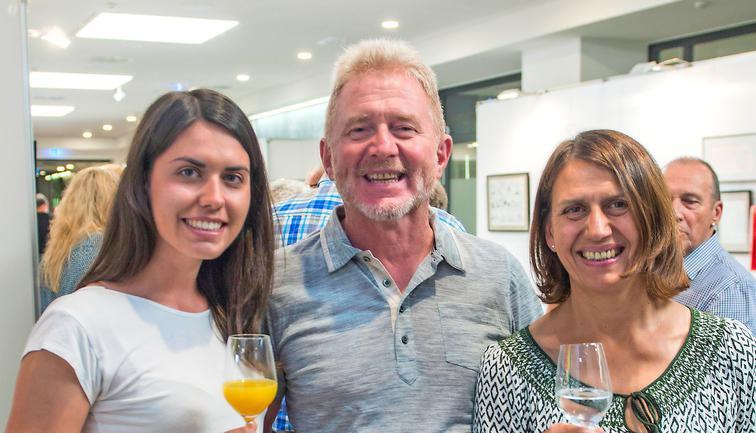 Sara, Karlheinz und Beate Kißling (von links) besuchen den Wahlcheck. Sara, Karlheinz und Beate Kißling (von links) besuchen den Wahlcheck.