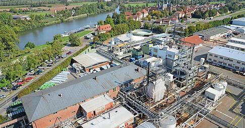 Nach Messungen mit alarmierenden Treibhausgas-Werten haben sich das Land und die Bad Wimpfener Firma Solvay auf engmaschige Tests geeinigt. Nach Messungen mit alarmierenden Treibhausgas-Werten haben sich das Land und die Bad Wimpfener Firma Solvay auf engmaschige Tests geeinigt.