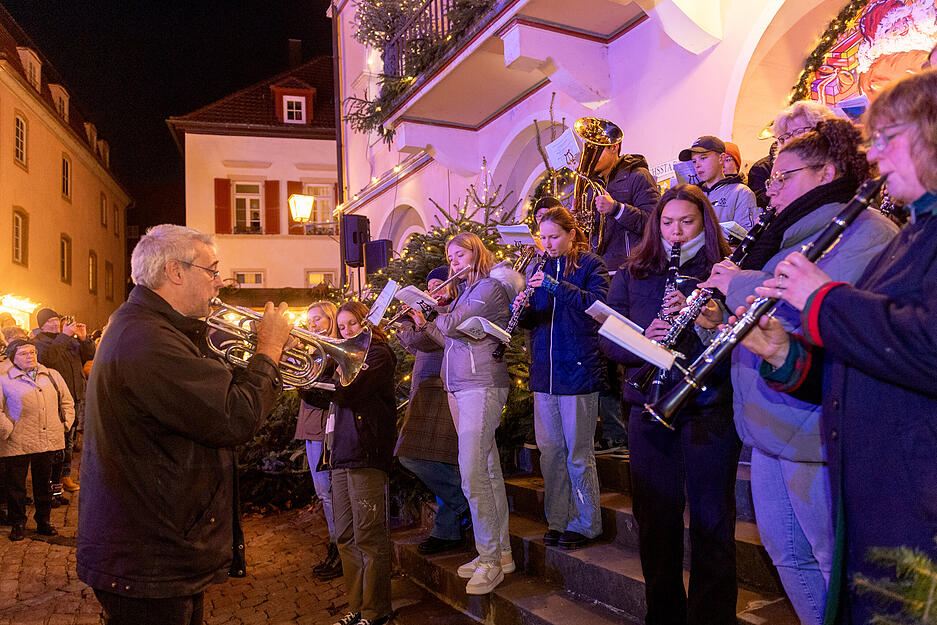 Altdeutscher Weihnachtsmarkt in Bad Wimpfen eröffnet – Die schönsten Bilder vom Auftakt