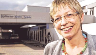 Fast ihr ganzes Berufsleben hat Annegret Doll an der Katharina-Kepler-Schule verbracht. Seit August ist sie deren Schulleiterin.Foto: Dennis Mugler Fast ihr ganzes Berufsleben hat Annegret Doll an der Katharina-Kepler-Schule verbracht. Seit August ist sie deren Schulleiterin.Foto: Dennis Mugler