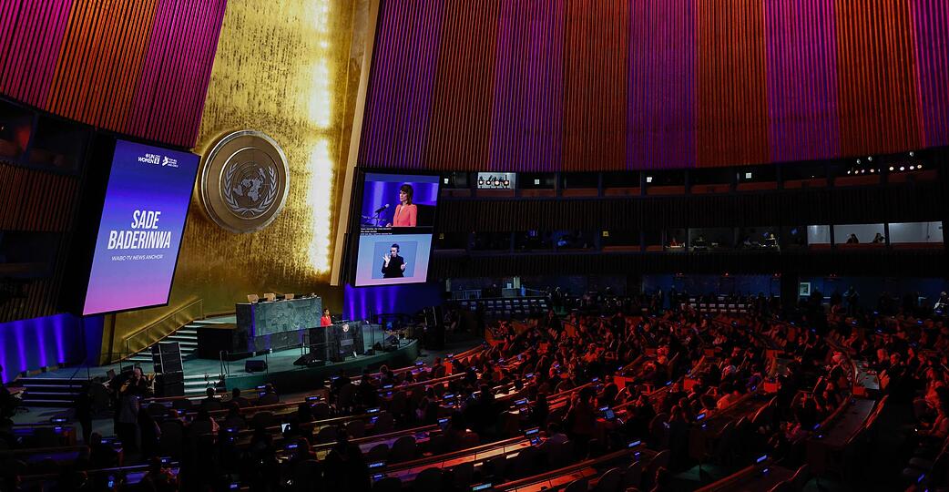 Kurz vor Er&ouml;ffnung der Tagung der UN-Frauenrechtskommission erinnerten die Staatenvertreter bei den Vereinten Nationen an den Weltfrauentag am 8. M&auml;rz. Im weiteren Verlauf gab es Streit &uuml;ber eine gemeinsame Erkl&auml;rung.