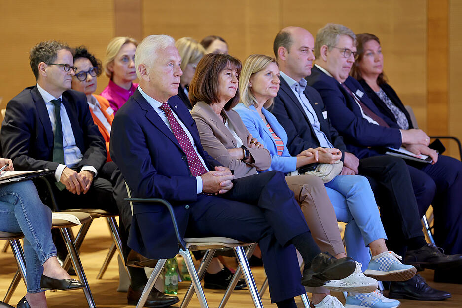 Kretschmann und Wissing besuchen KI-Innovationspark