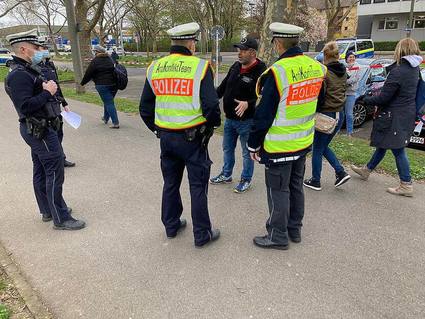 "Querdenken"-Demo in Heilbronn "Querdenken"-Demo in Heilbronn