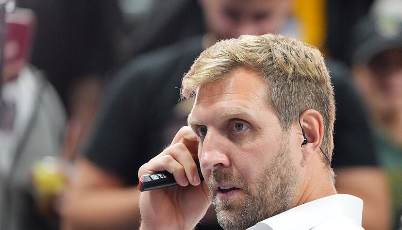 Basketball-Ikone Nowitzki wird künftig häufiger das Mikrofon in der Hand haben. (Archivbild)