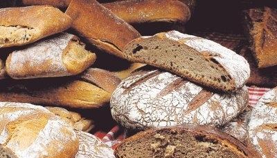 Die Brot-Vielfalt in Deutschland ist einmalig. Die EU-Kommission will ab 2009 einen geringeren Salzgehalt im Teig durchsetzen. Bäcker sagen, dann werde das, was bei uns aus der Backstube kommt, erheblich fader schmecken.Foto: Colourbox Die Brot-Vielfalt in Deutschland ist einmalig. Die EU-Kommission will ab 2009 einen geringeren Salzgehalt im Teig durchsetzen. Bäcker sagen, dann werde das, was bei uns aus der Backstube kommt, erheblich fader schmecken.Foto: Colourbox