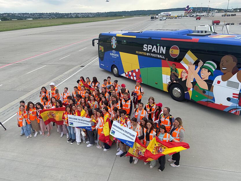 EM-Favorit Spanien landet am Stuttgarter Flughafen