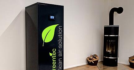 Das Gerät des Neuenstadter Unternehmens erinnert an einen Kühlschrank oder einen Getränkeautomaten − aber es filtert Viren aus der Luft.
Foto: privat Das Gerät des Neuenstadter Unternehmens erinnert an einen Kühlschrank oder einen Getränkeautomaten − aber es filtert Viren aus der Luft.
Foto: privat