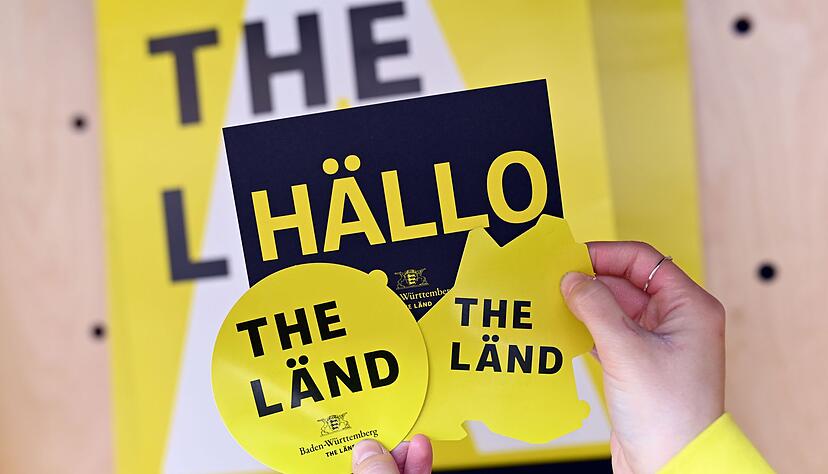 Fans des Landes k&ouml;nnen sich von oben bis unten mit gelben Artikeln ausstatten. (Archivfoto)