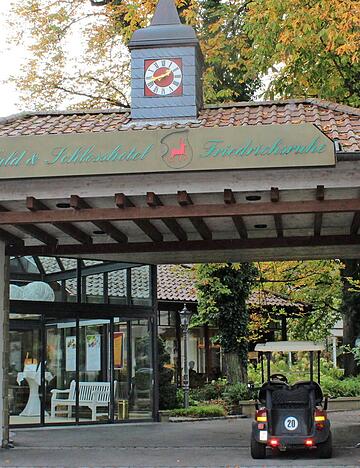 Einst Domizil f&uuml;r K&ouml;nige, heute f&uuml;r Urlauber, die Natur und gute K&uuml;che lieben: Die alterw&uuml;rdigen Anlagen zur erhalten, z&auml;hlt zur Philosophie des Hauses.