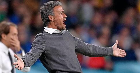 Spanien und Trainer Luis Enrique scheiterten im Halbfinale unglücklich an Italien. Sehr zum Leidwesen von unserer Kolumnisten Imke Wübbenhorst.
Foto: dpa