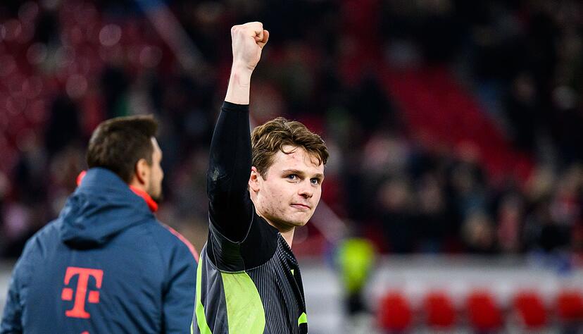 Überzeugte beim Münchner Sieg in Stuttgart: Torwart Jonas Urbig. Überzeugte beim Münchner Sieg in Stuttgart: Torwart Jonas Urbig.