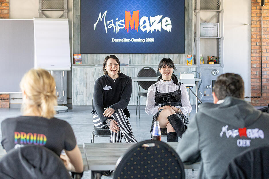 Auch Anne Schumayer und Angelique Erhard hatten mit ihrer Grusel-Darbietung die Jury überzeugt. Auch Anne Schumayer und Angelique Erhard hatten mit ihrer Grusel-Darbietung die Jury überzeugt.