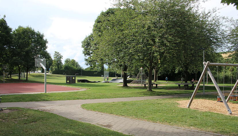 Das Freizeitgel&auml;nde Hofwiesen ist beliebt. Dennoch l&auml;sst es W&uuml;nsche offen. Die der Jugendlichen sollen als erstes erf&uuml;llt werden. Statt eines mobilen Pumptracks, der auch in diesem Sommer angemietet wurde, soll es eine asphaltierte Anlage geben.