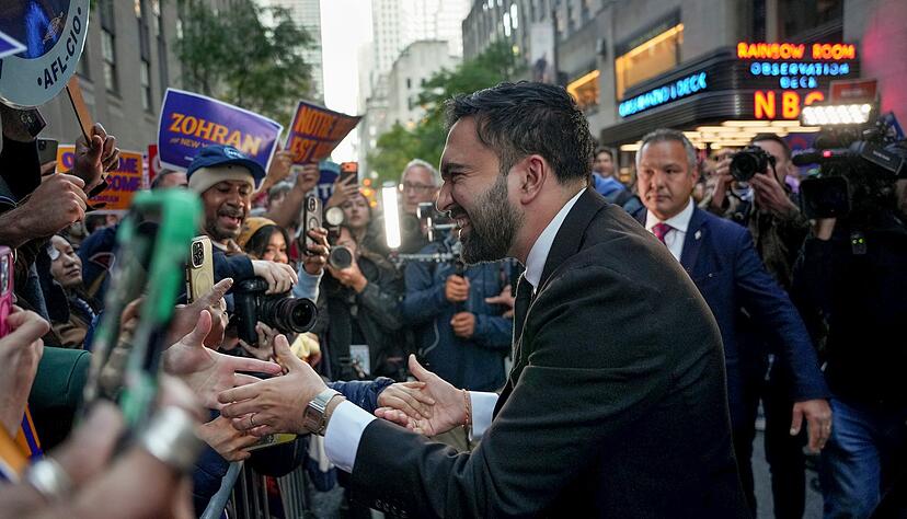 Mamdani mobilisiert vor allem von junge Menschen, Wähler mit Migrationsgeschichte und Gewerkschaften. (Archivbild) Mamdani mobilisiert vor allem von junge Menschen, Wähler mit Migrationsgeschichte und Gewerkschaften. (Archivbild)
