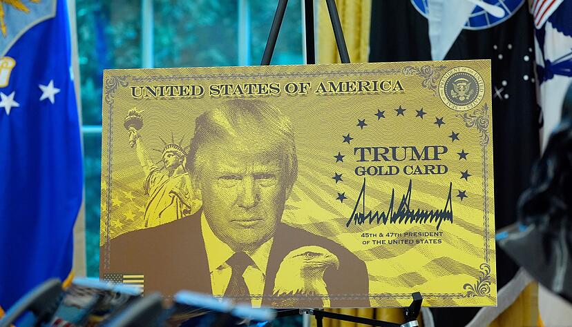 Mit der «Trump Gold Card» soll man sich für die Zahlung von einer Million Dollar in den USA niederlassen können.