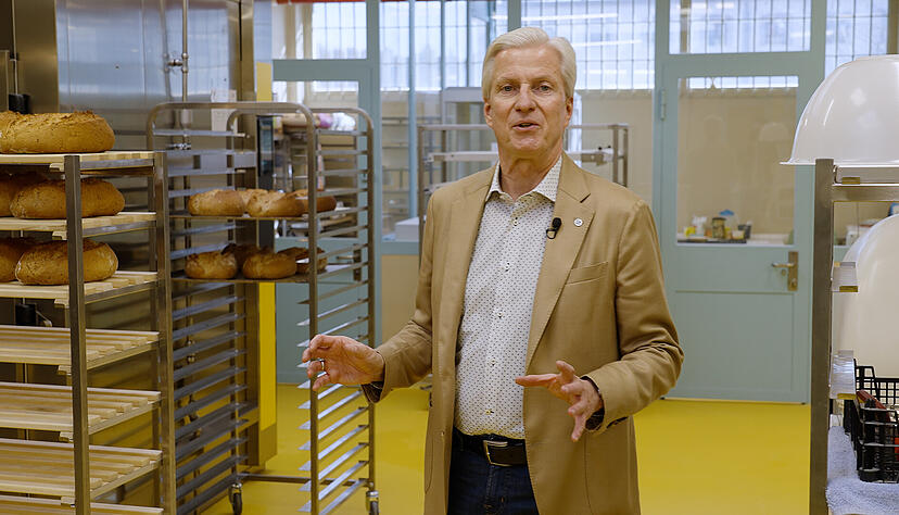 Die neue 360 Grad-Folge gibt Einblicke in die umgebaute Bäckerei der Justizvollzugsanstalt. Die neue 360 Grad-Folge gibt Einblicke in die umgebaute Bäckerei der Justizvollzugsanstalt.