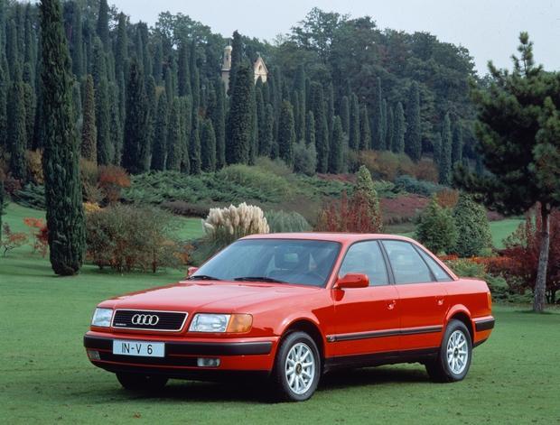 100 C4 (Typ 4A) Limousine, 1990 - 1994 (Anmerkung: 1994 wurde der C4 von Audi 100 in Audi A6 umbenannt) 100 C4 (Typ 4A) Limousine, 1990 - 1994 (Anmerkung: 1994 wurde der C4 von Audi 100 in Audi A6 umbenannt)