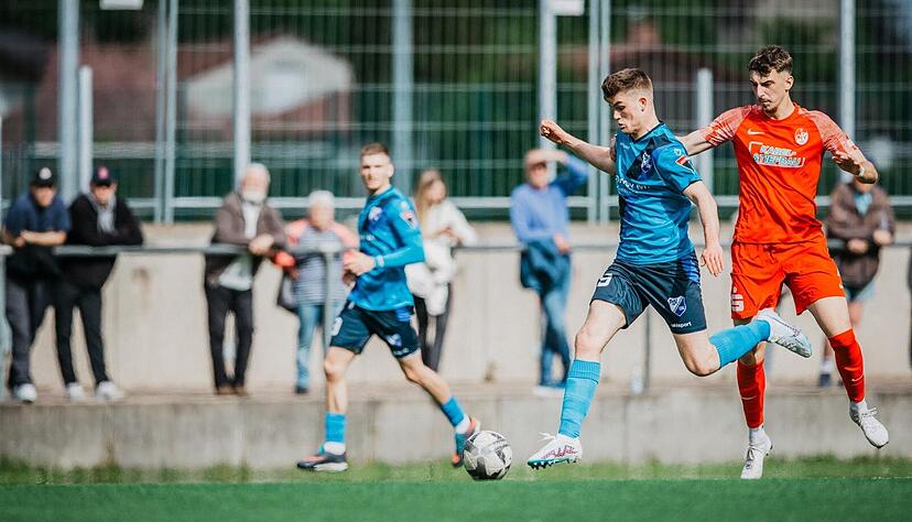 Wiedervereint beim VfR Heilbronn sind auch die ehemaligen Oberliga-Stürmer des FSV Bietigheim-Bissingen, Luis Weber (rechts) und Roman Kasiar. Wiedervereint beim VfR Heilbronn sind auch die ehemaligen Oberliga-Stürmer des FSV Bietigheim-Bissingen, Luis Weber (rechts) und Roman Kasiar.