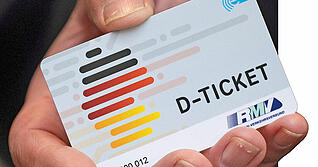Das Deutschlandticket könnte bald mehr kosten.
