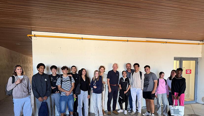 Heilbronns OB mit Schülern des Lycée Jean Moulin. Heilbronns OB mit Schülern des Lycée Jean Moulin.