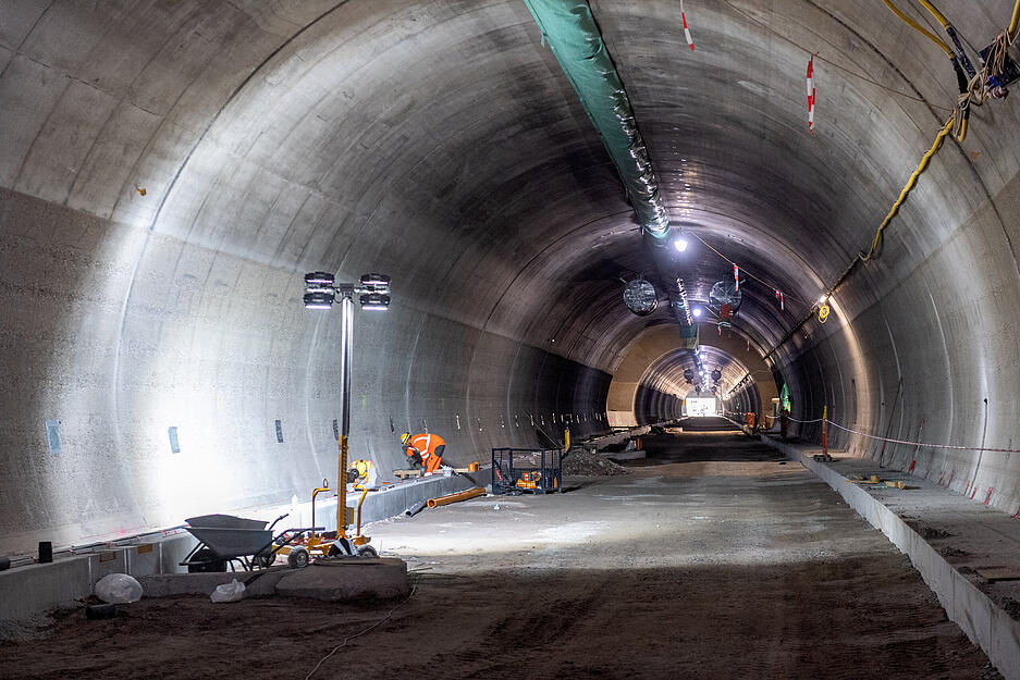 Die Arbeiten liegen genauso im Zeitplan wie im Schemelsbergtunnel.