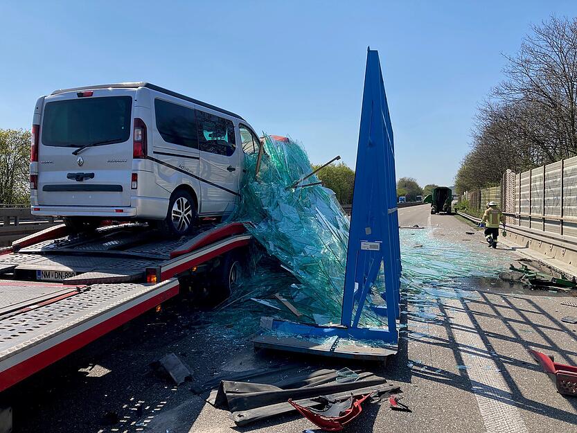 Lkw verunglückt auf A6 Lkw verunglückt auf A6