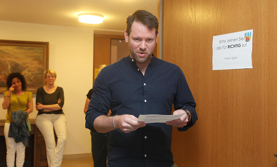 Impressionen von der B&uuml;rgermeisterwahl in L&ouml;wenstein am 3. Mai 2026.