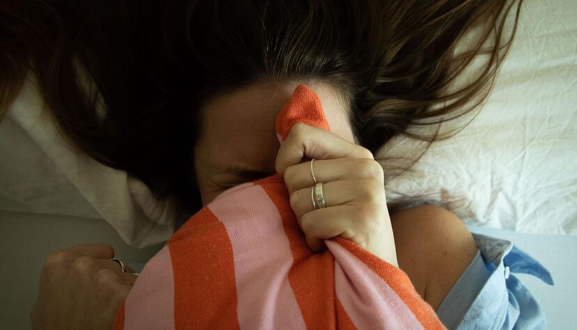 Keine Scham! Sich mit dem eigenen K&ouml;rper zu besch&auml;ftigen, nutzt auch der Gesundheit.