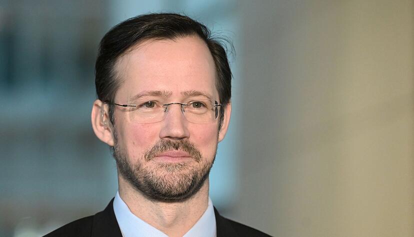 Der Parlamentarische Gesch&auml;ftsf&uuml;hrer der SPD, Dirk Wiese, h&auml;lt die Lockerung f&uuml;r richtig. (Archivbild)