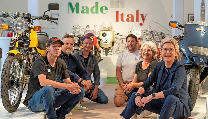 Im Deutschen Zweirad- und NSU-Museum (von links): Kurator Sven Heimberger, Designer Heiko Hagner, Illustrator Jakob Appel, Ducati-Fachmann Michael Fuller, Beate Schick und Museumsleiterin Natalie Scheerle-Walz.