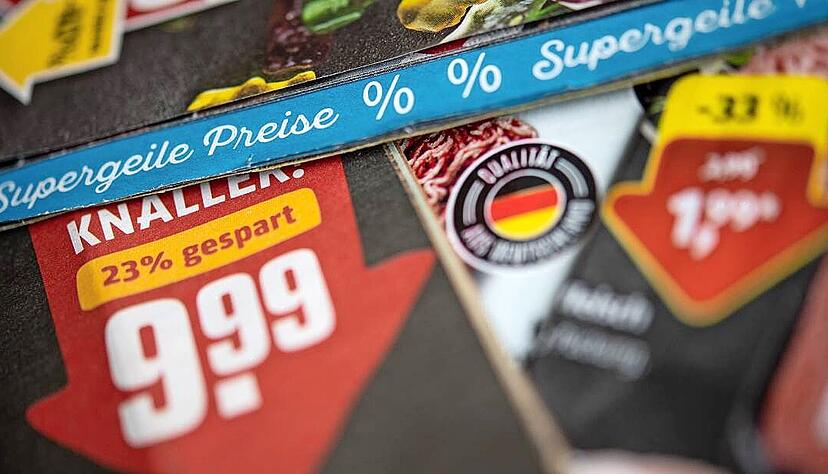 Die traditionellen Prospekte der Lebensmittelhändler stehen auf dem Prüfstand. Lidl hat jetzt die Verteilung in Luxemburg abgeschafft.
Foto: dpa Die traditionellen Prospekte der Lebensmittelhändler stehen auf dem Prüfstand. Lidl hat jetzt die Verteilung in Luxemburg abgeschafft.
Foto: dpa