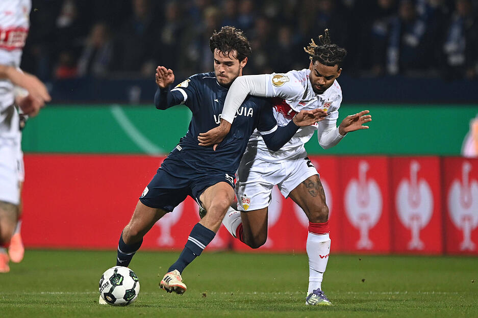 Lorenz Assignon: Lief gewohnt viel und versuchte sich offensiv einzubringen. Gegen tiefstehende Bochumer kein leichtes Unterfangen. Defensiv mit wichtigen Sprints. Note: 3,5 Lorenz Assignon: Lief gewohnt viel und versuchte sich offensiv einzubringen. Gegen tiefstehende Bochumer kein leichtes Unterfangen. Defensiv mit wichtigen Sprints. Note: 3,5