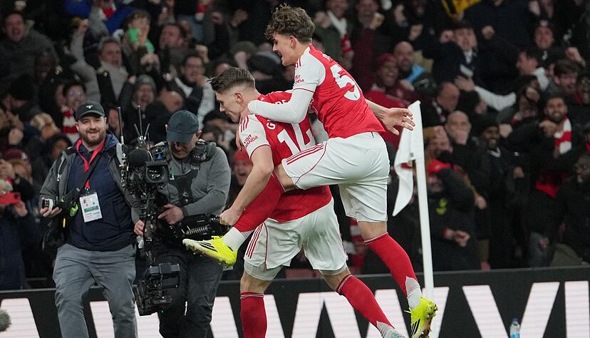 Die beiden Torsch&uuml;tzen des FC Arsenal: Viktor Gy&ouml;keres (l) und der erst 16-j&auml;hrige Max Dowman.