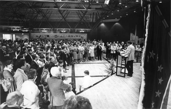 3. September 1983 - Beim Partnerschaftsfest in der Ballei sind Delegationen aus Carmaux und Bordighera anwesend.